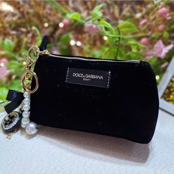 NWOT Dolce & Gabbana Make Up Bag - Picture 2 of 9